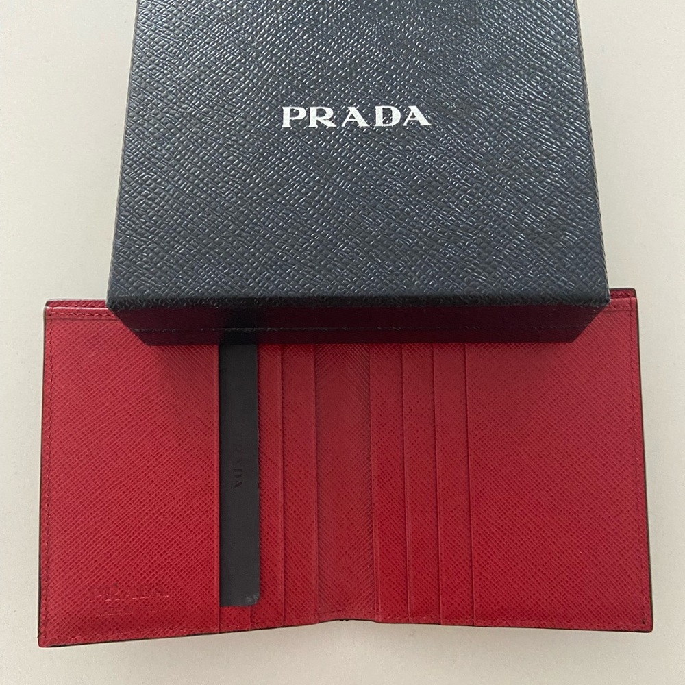 Men’s Prada Wallet - Picture 2 of 5